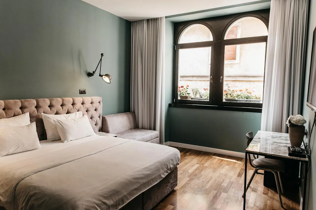 Abokamento Boutique Rooms Split Bed & Breakfast